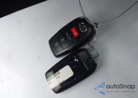 2025 Toyota Camry Se z USA, uszkodzony, nr VIN 4T1DBADK8SU002048